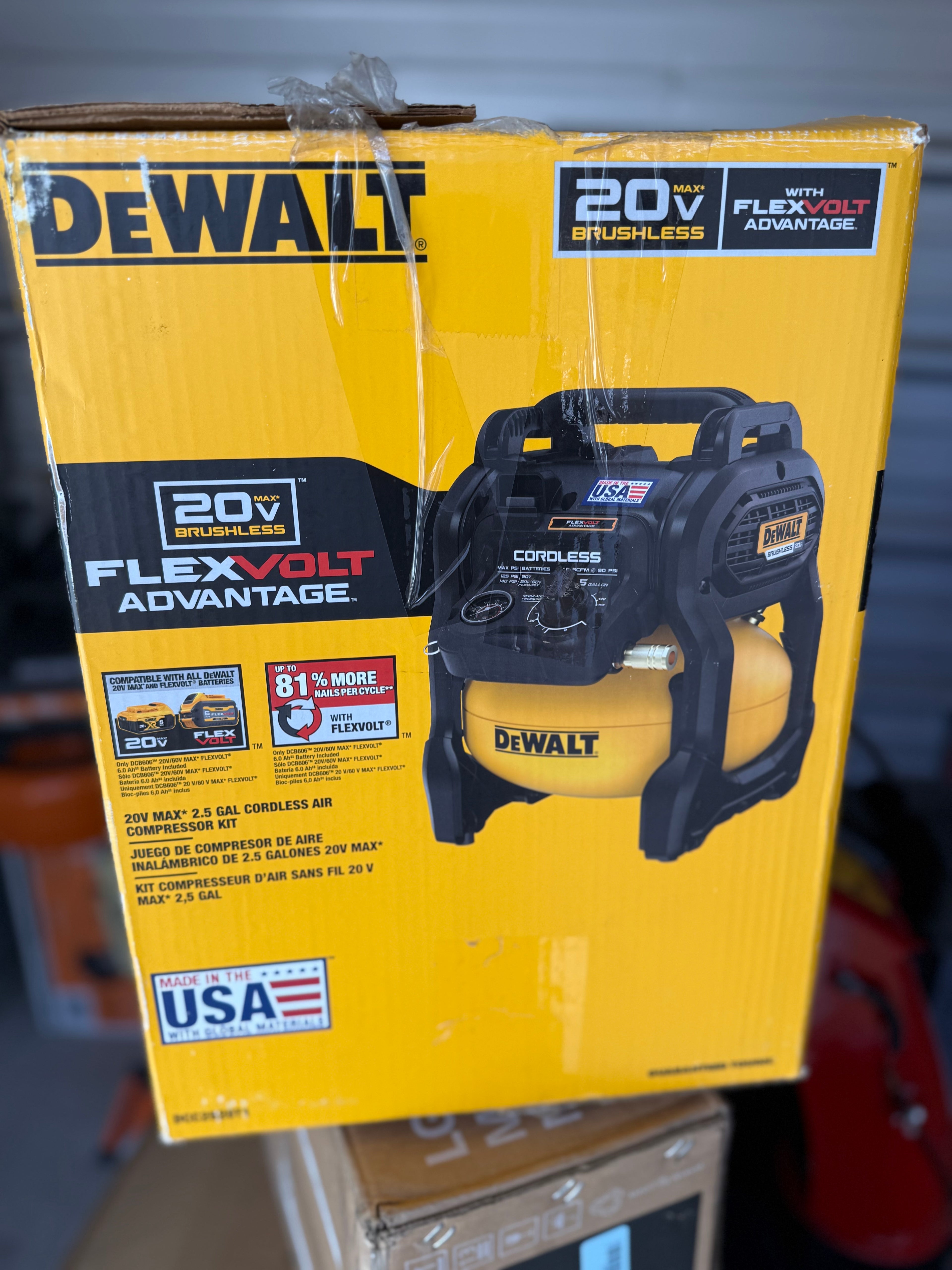 DeWalt Cordless Air Compressor Kit
