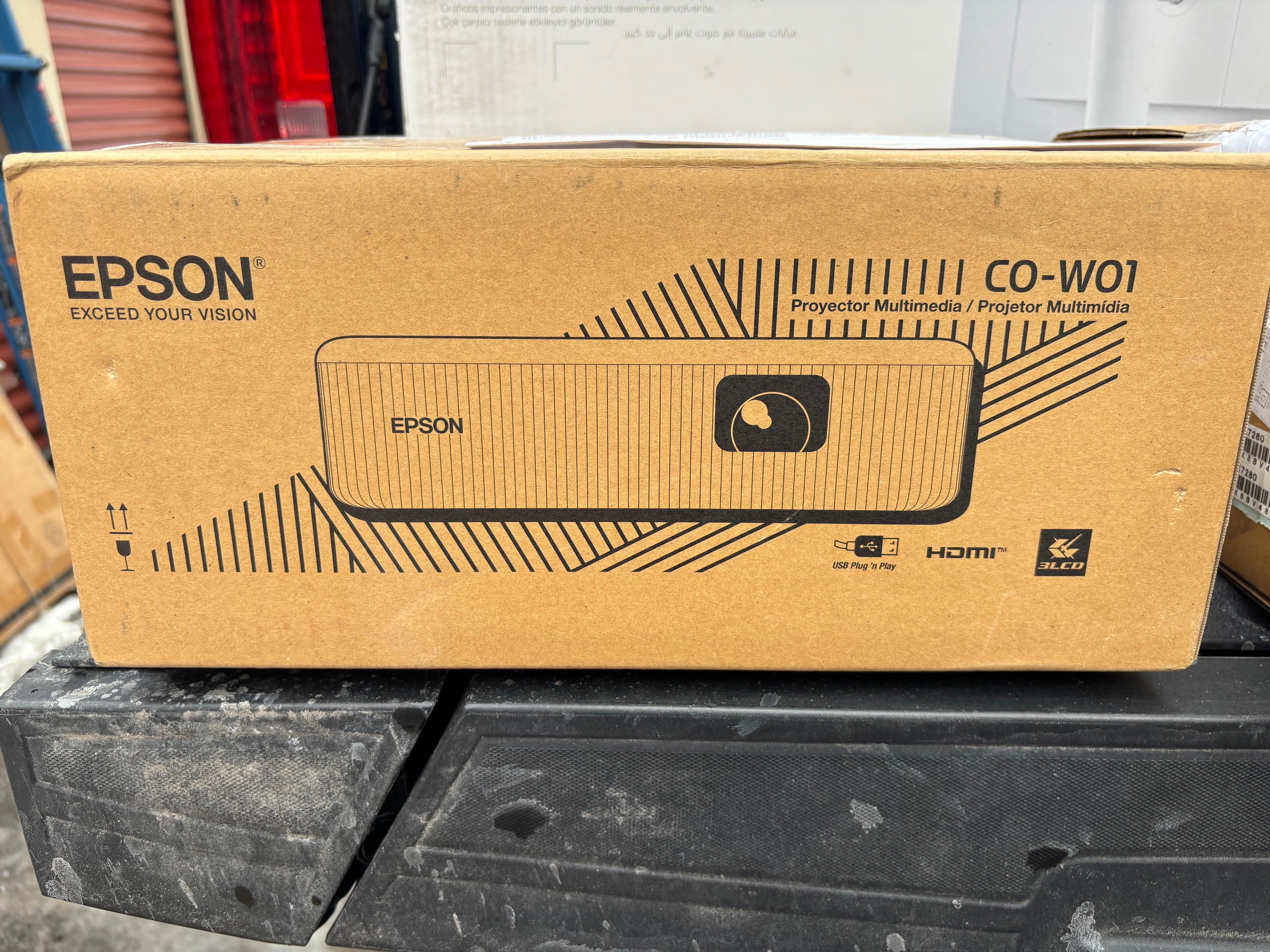 Epson Multimedia Projector. CO-W01